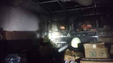 Minimarket Alfamidi di Sunter Jaya Terbakar, Api Diduga Berasal dari Gudang