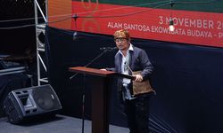 Mentan SYL Terima Gelar Sinatria Tatanen Nusantara dari Masyarakat Adat Jabar