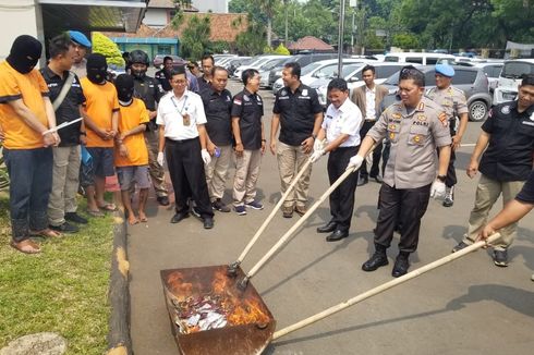 Ribuan Psikotropika dan Ratusan Gram Sabu Dimusnahkan di Halaman Polres Tangerang Kota