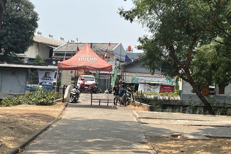 Masuk Taman Kalijodo Jakut Bayar Rp 10.000, 