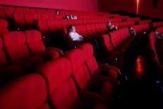 ”Nonton” Film di Bioskop yang Tak Biasa