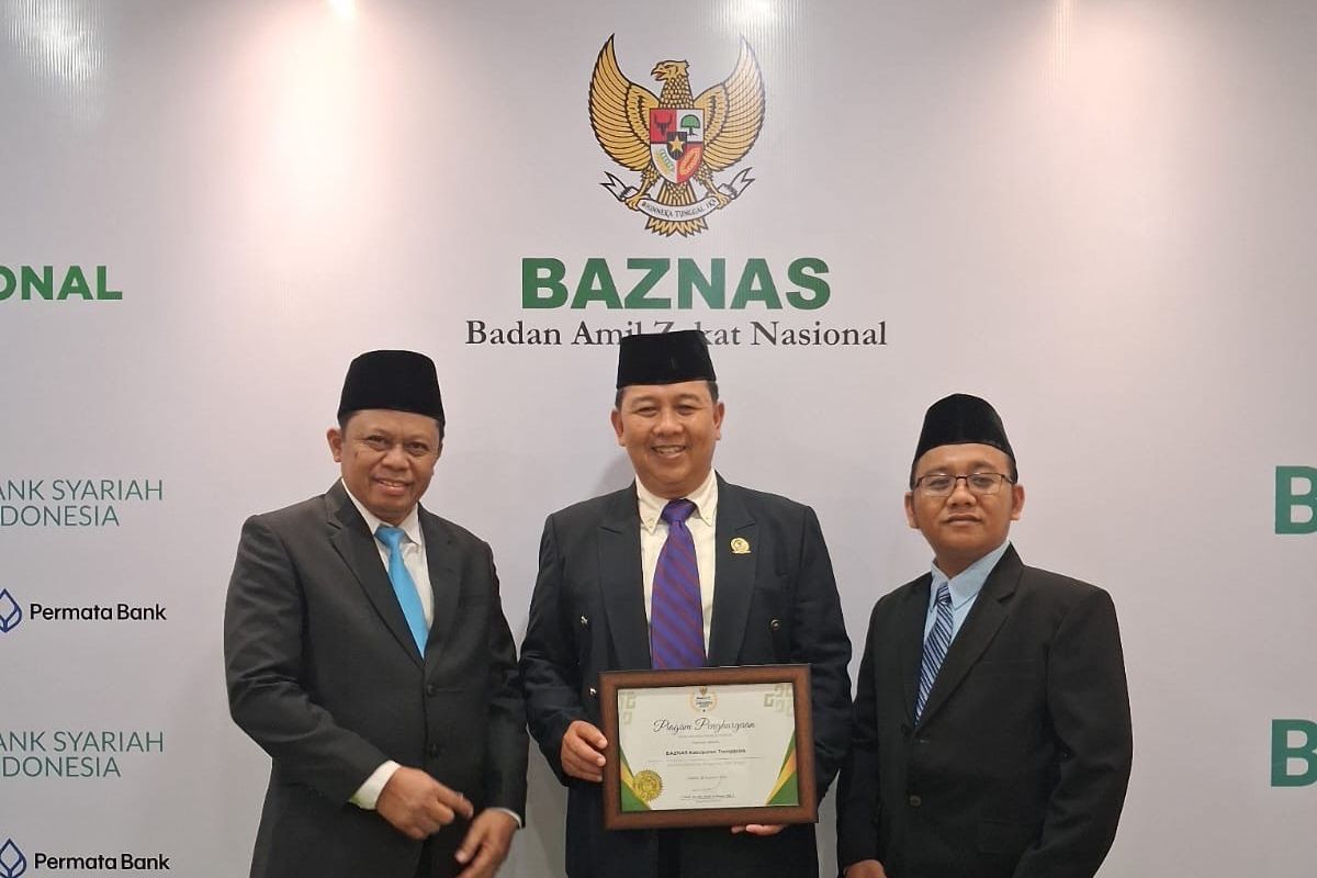 Badan Amil Zakat Nasional (Baznas) Kabupaten Trenggalek memenangkan nominasi Baznas Kabupaten Pengelolaan Sumber Daya Manusia (SDM) Terbaik dalam ajang Baznas Awards 2025 di Jakarta, Kamis (28/8/2025).