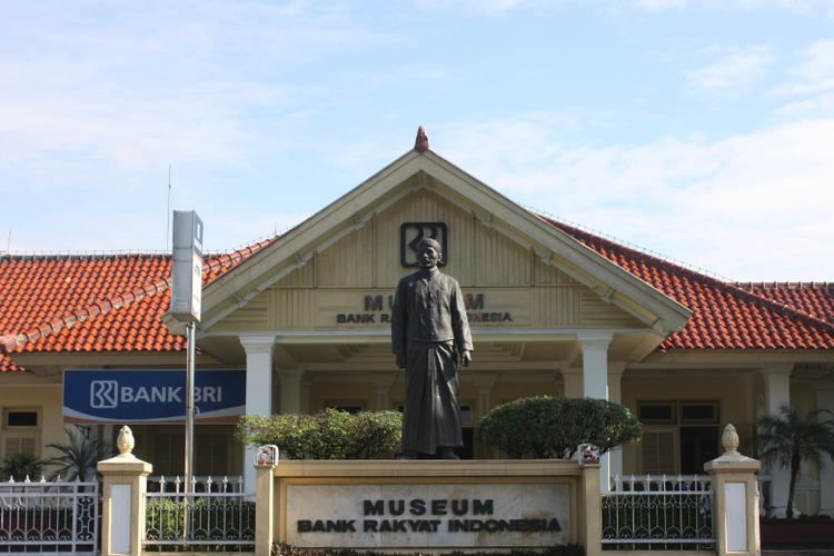 Museum Bank Rakyat Indonesia (BRI) yang terletak di Purwokerto, Kabupaten Banyumas, Provinsi Jawa Tengah.