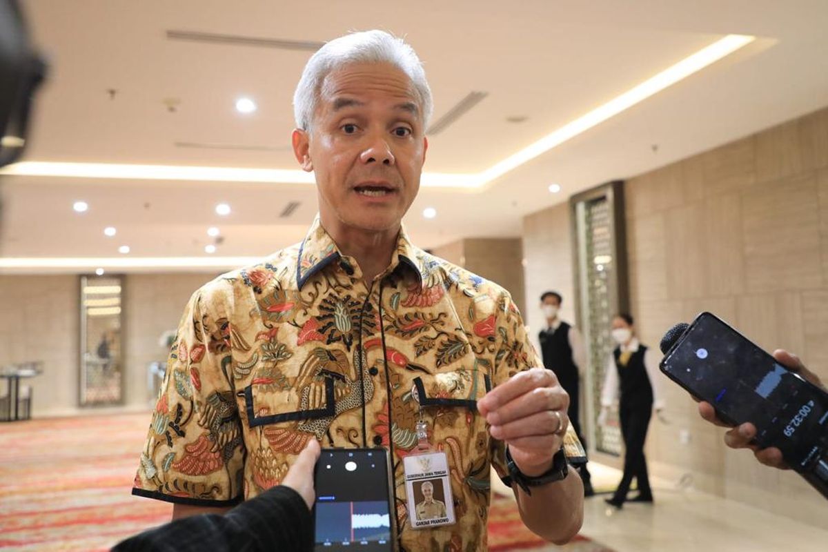 Gubernur Jawa Tengah Ganjar Pranowo dukung upaya lobi pemerintah agar gelaran Piala Dunia U-20 di Indonesia tidak menyertakan Israel.