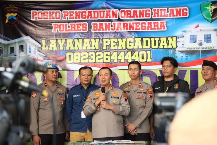 Konferensi pers perkembangan kasus pembunuhan dukun pengganda uang di Mapolres Banjarnegara, Jawa Tengah, Rabu (5/4/2023).
