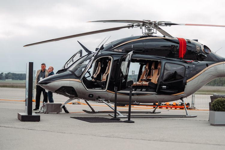 Terbang Tinggi Bersama Operator Pertama Indonesia untuk Bell 429 Designer Series yang Mewah