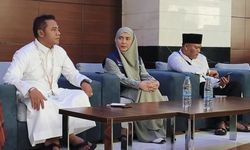 Temui Jemaah Haji di Mekkah, Wakil Ketua DPR RI Tampung Masukan soal Konsumsi dan Petugas