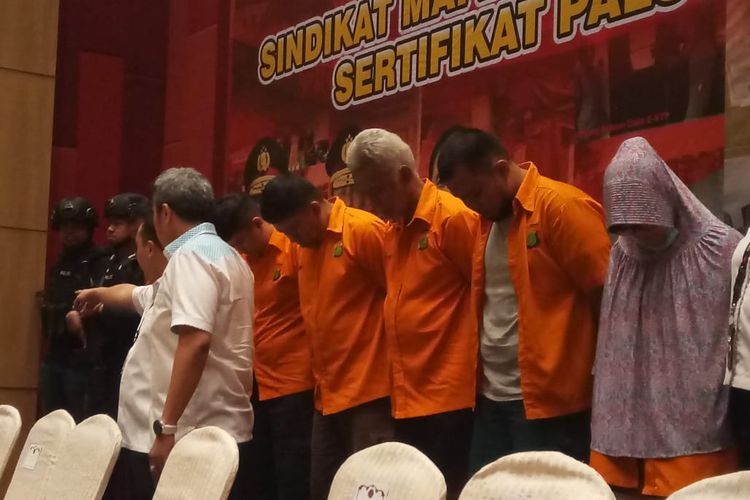 Subdit II Harda Ditreskrimum Polda Metro Jaya (PMJ) bersama dengan Kementerian ATR/BPN berhasil mengungkap kasus mafia tanah. 