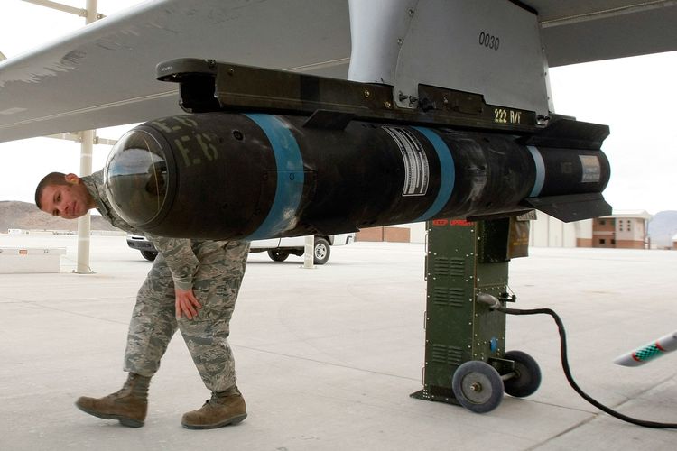 Rudal Hellfire yang dipasang di drone MQ-1B predator. Ayman Al Zawahiri pemimpin Al Qaeda tewas oleh tembakan rudal Hellfire R9X yang ditembakkan drone Amerika Serikat di Kabul, Afghanistan, Minggu (31/7/2022).