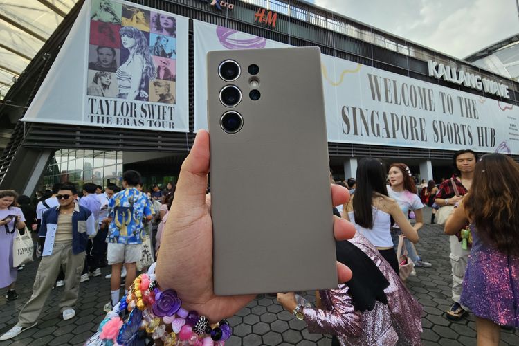 Samsung S24 Ultra jadi andalan ketika mengabadikan konser Taylor Swift The Eras Tour di National Satdium Singapore pada 7 Maret 2024.