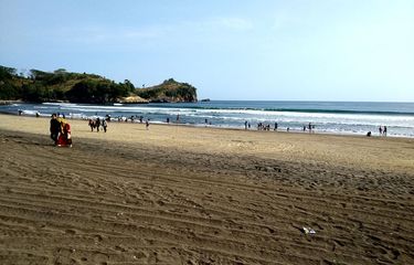 Cerita Pengelola Kawasan Wisata Pantai Serang Blitar Bertahan di ...