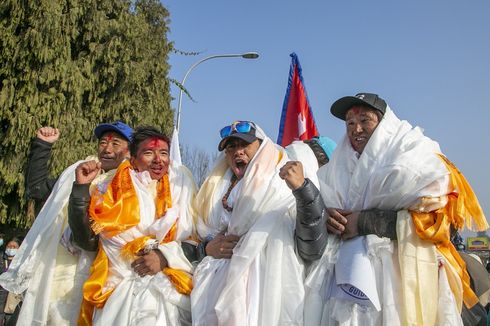 Berhasil Taklukkan Gunung K2 yang Mematikan, 10 Pendaki Nepal Disambut bak Pahlawan