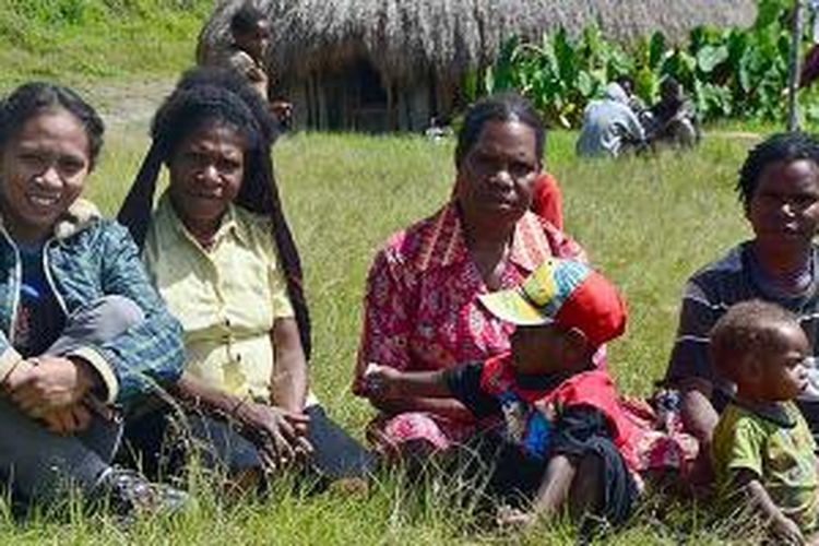 Asrida Elisabeth, mendokumentasikan Papua dengan mata hati.