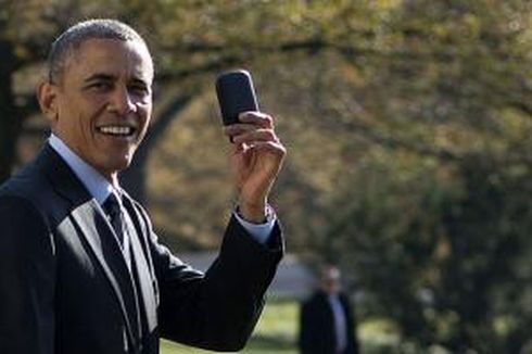 Ini Kebiasaan Obama di Twitter dan BlackBerry