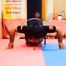 Rekor Dunia, Push Up 49 Kali Semenit, Pakai Jari dan Beban Ekstra