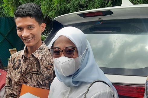 Puput Mengaku Tak Ada Penyesalan Usai Bercerai dari Doddy Sudrajat