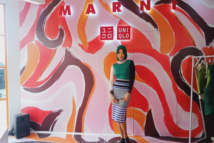 Uniqlo kembali berkolaborasi dengan Marni untuk merilis koleksi akhir tahun 2022 yang lebih colorful dengan memadukan desain yang sederhana.