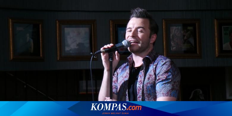 Shane Filan Terpikat Batik dan Gado  gado 
