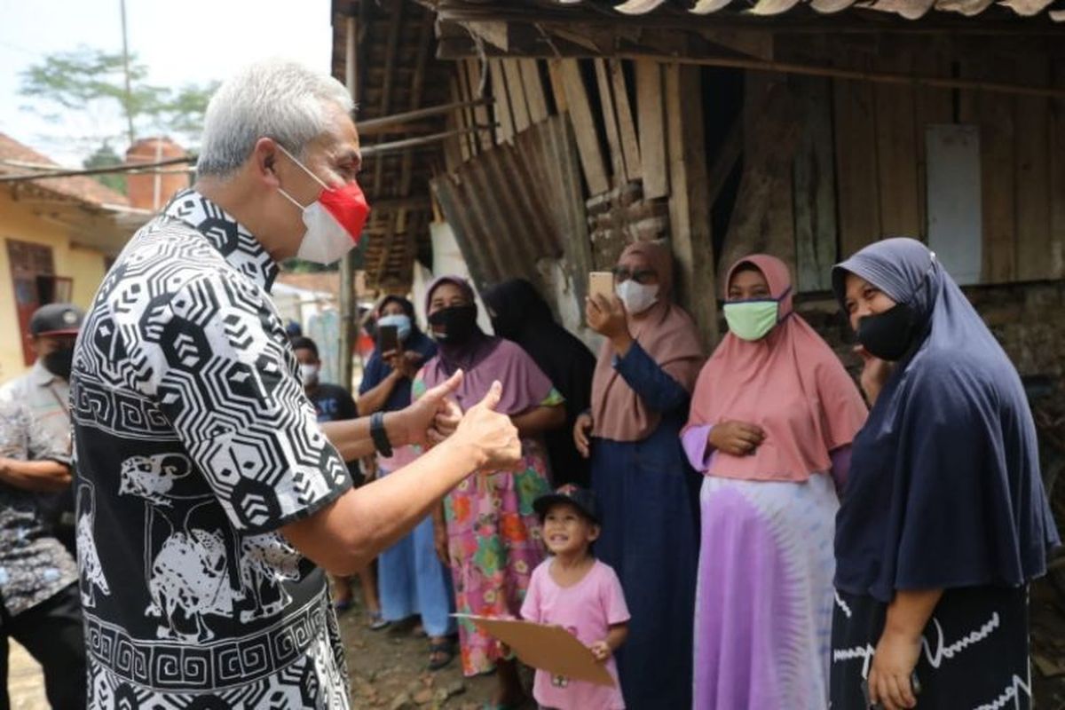 Pelaksanaan bantuan RTLH di Desa Gemuruh dan Desa Plumbungan, jambanisasi tiga rumah di Desa Gumingsir, dan bantuan listrik di Desa Dawuhan.
