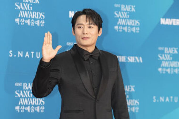 Choi Dae Hoon Menang Aktor Pendukung Terbaik di Baeksang Arts Awards 2025
