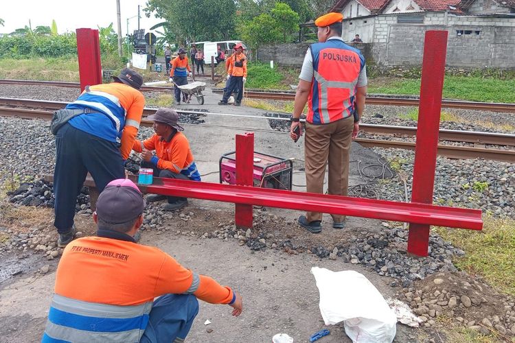 KAI Daop 6 Yogyakata Tutup 38 Perlintasan Liar, Terbanyak di Wonogiri