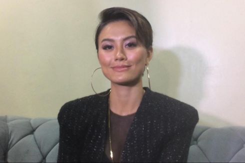 Agnez Mo Nikmati Keseruan Duet Pertamanya dengan Iwan Fals