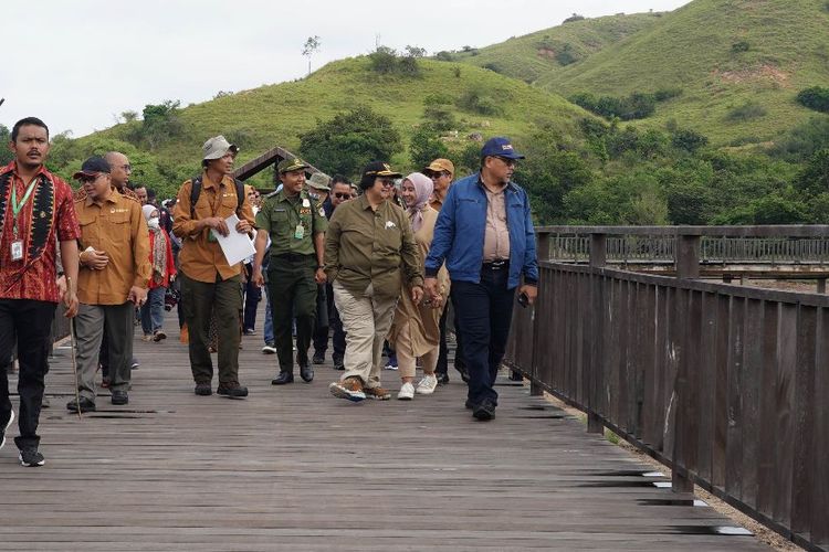 Foto : Sarana Prasarana Wisata Alam Loh Buaya, Pulau Rinca, Taman Nasional Komodo untuk edukasi, interpretasi, wisata alam dan riset telah diresmikan pemanfaatan oleh Menteri Lingkungan Hidup dan Kehutanan, pada Kamis (2/2/2023).