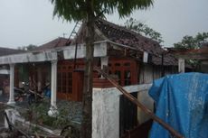 Puting Beliung Landa Jombang, 25 Rumah dan 1 Mushala Rusak