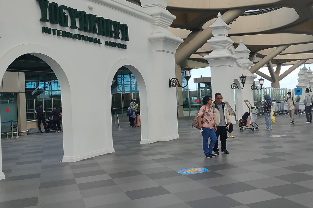 Suasana di Bandar Udara Yogyakarta International Airport, Kabupaten Kulon Progo, Daerah Istimewa Yogyakarta.