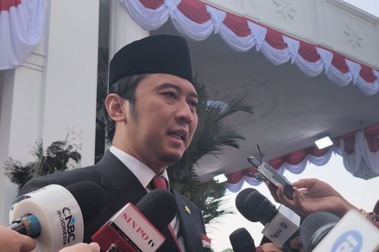 Wakili SBY, Ibas Hadiri Upacara HUT ke-81 RI di Istana