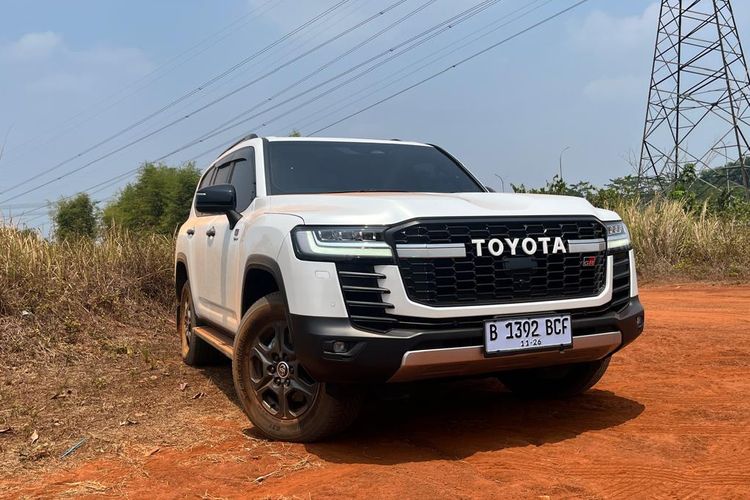 Menelisik Desain Eksterior Toyota Land Cruiser 300 Hybrid
