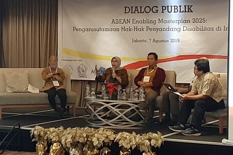 Dialog Publik bertema ASEAN Enabling Masterplan 2025, Pengarusutamaan Hak-hak Penyandang Disabilitas di Indonesia, Rabu (7/8/2019) di Jakarta.
