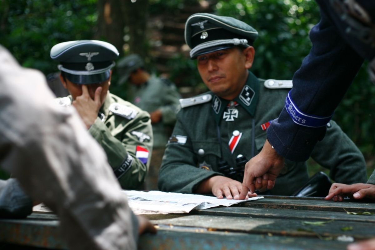 Reka Ulang Perang Dunia II yang dilakukan Komunitas Reenactor Indonesia.
