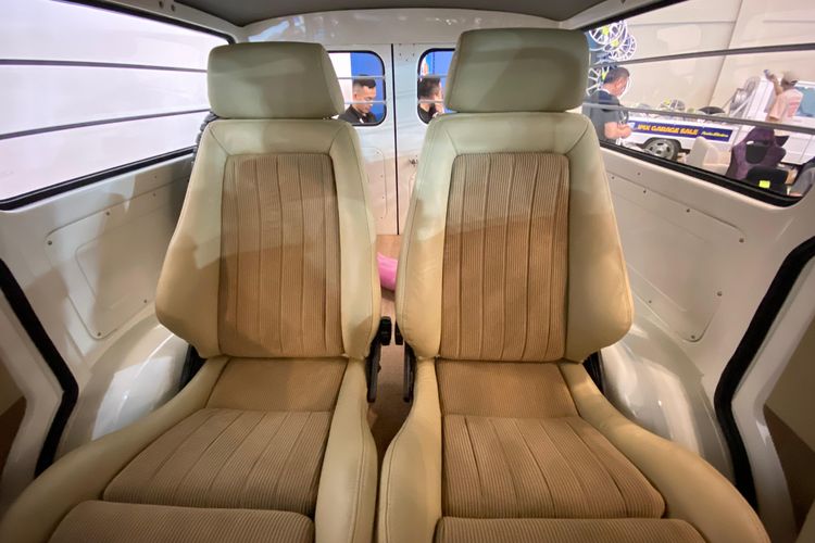 Restorasi Toyota Land Cruiser FJ45