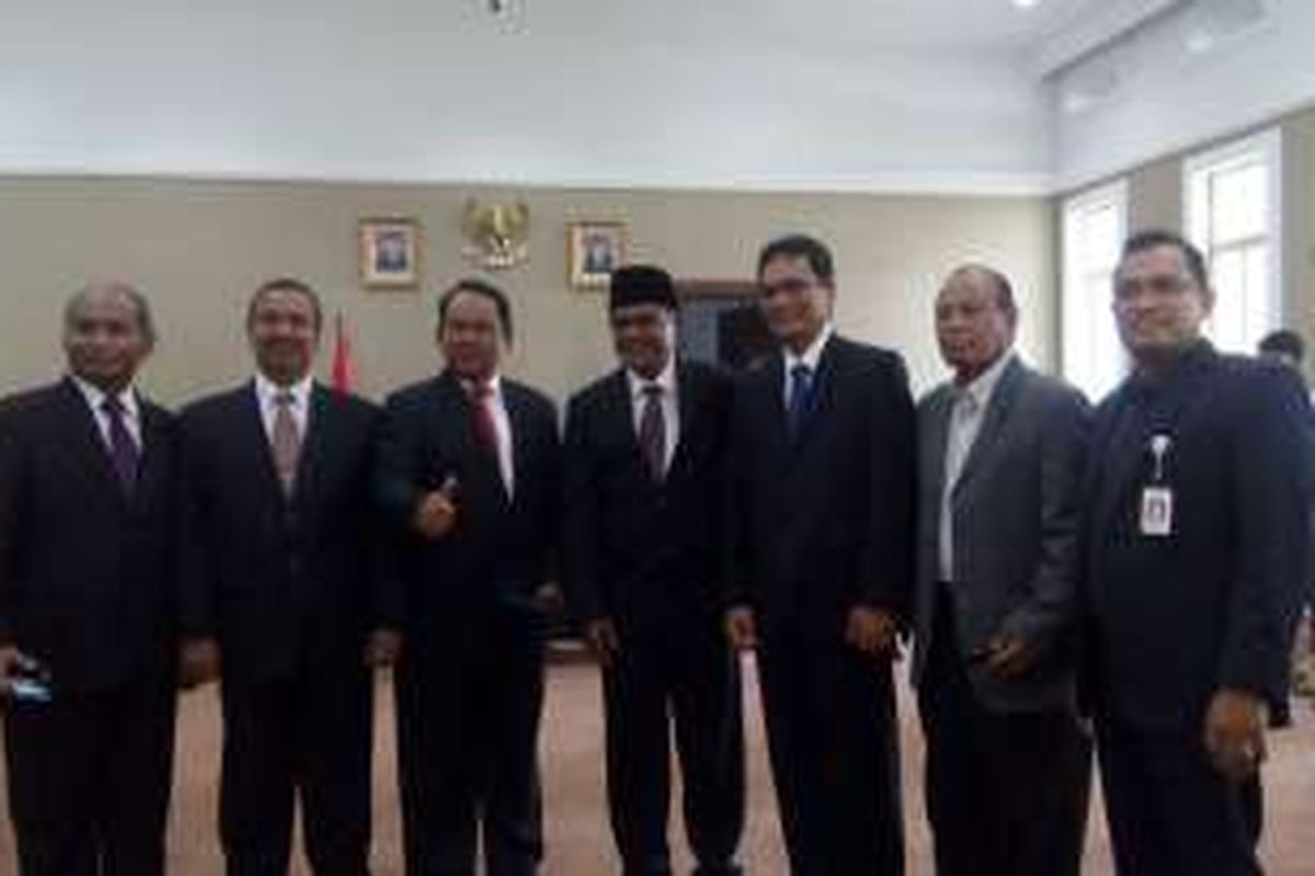 Marzuki Daham resmi dilantik sebagai Kepala Badan Pengelola Migas Aceh (BPMA) oleh Menteri Energi dan Sumber Daya Mineral (ESDM) Sudirman Said, Senin (11/4/2016).  