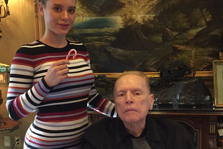 Larry Flynt, pendiri majalah Hustler, mengembuskan napas terakhirnya pada 10 Februari dalam usia 78 tahun. Flynt meninggal karena gagal jantung di Los Angeles, AS.