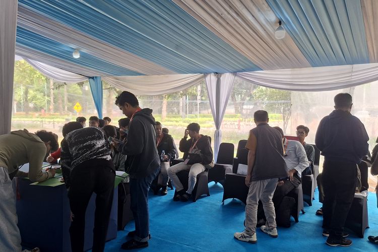 Dilema Karyawan Hotel Sultan: Usia Kepala Empat, Terancam Menganggur dan Takut Langgar Kontrak