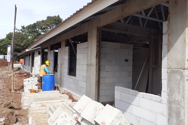 Pembangunan RISHA untuk korban gempa Cianjur di Desa Sirnagalih, Cilaku, Cianjur, Jawa Barat.