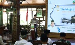 Buka Manasik Haji, Bupati Arief: Pemkab Blora Siap Dukung Jemaah dari Persiapan hingga Kepulangan
