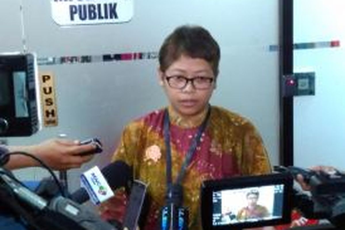 Pelaksana harian Kepala Biro Humas KPK Yuyuk Andriati