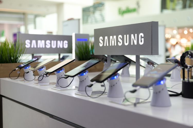 Ilustrasi Samsung, deretan produk smartphone Samsung. 