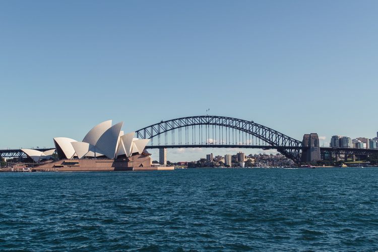 Sydney Opera House, salah satu landsmark ikonik Australia. Syarat masuk ke Australia kini tak lagi memerlukan hasil tes Covid-19 maupun menunjukkan sertifikat vaksin.