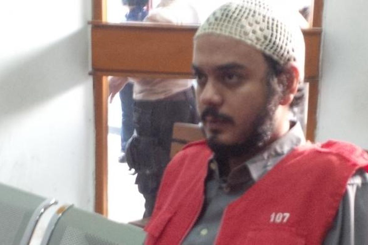 Artis Rio Reifan diabadikan di Pengadilan Negeri Jakarta Selatan, Senin (29/6/2015)