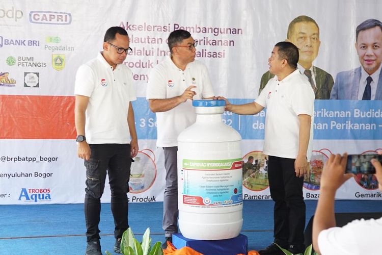 Kementerian KP meluncurkan vaksin CapriVac Hydrogalaksi dalam gelaran RIFAFest di Balai Riset Perikanan Budi Daya Air Tawar dan Penyuluhan Perikanan (BRPBATPP) Bogor pada Jumat (2/9/2022) hingga Sabtu (3/9/2022).
