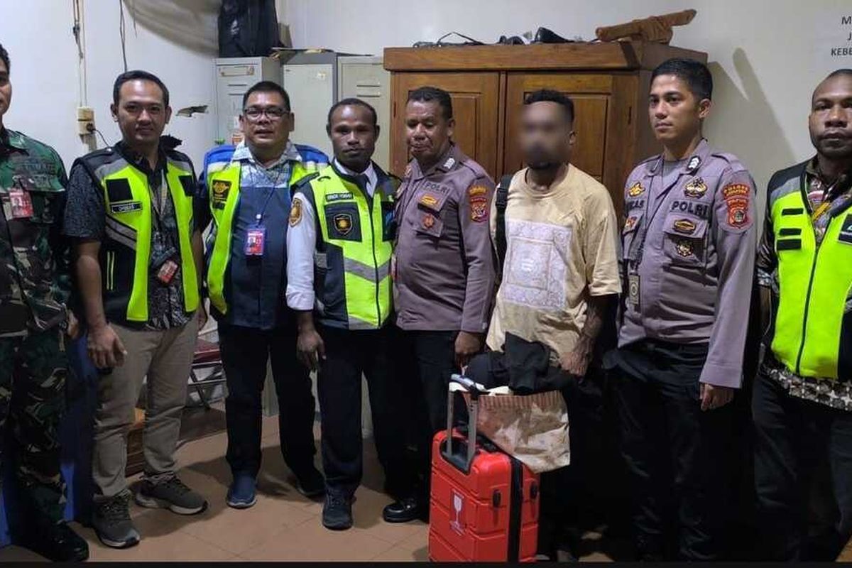 Bawa 35 Paket Ganja, Penumpang di Bandara Sentani Ditangkap