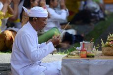 Umat Hindu Bali Rayakan Hari Galungan di Pura Jagatnatha