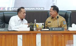 Kendalikan Inflasi, Mendagri Tito Minta Pemda Waspadai Harga Ayam, Telur, dan Beras