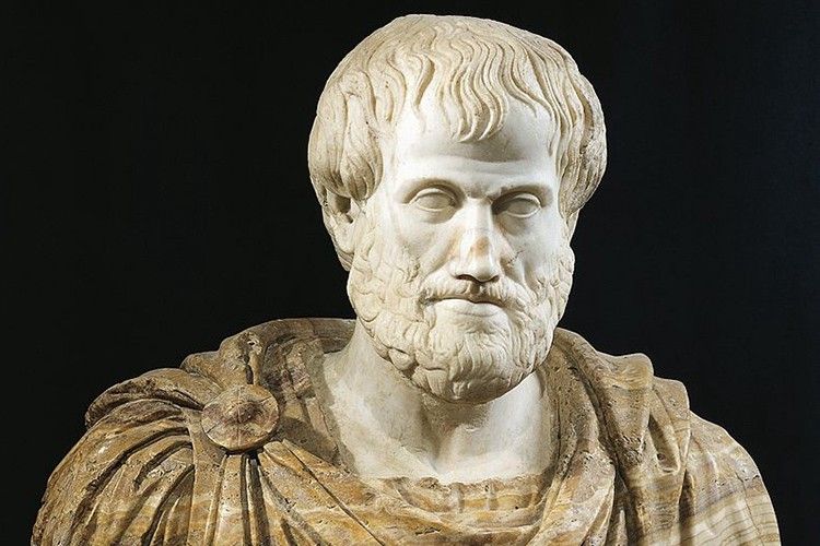 Patung Aristoteles.
