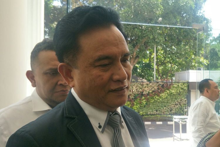 Yusril Ihza Mahhendra di Kantor Wakil Presiden