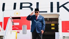Seskab Teddy Ungkap Jumlah Rombongan Prabowo ke Luar Negeri Sudah Berkurang Separuh, Dulu 120 Orang